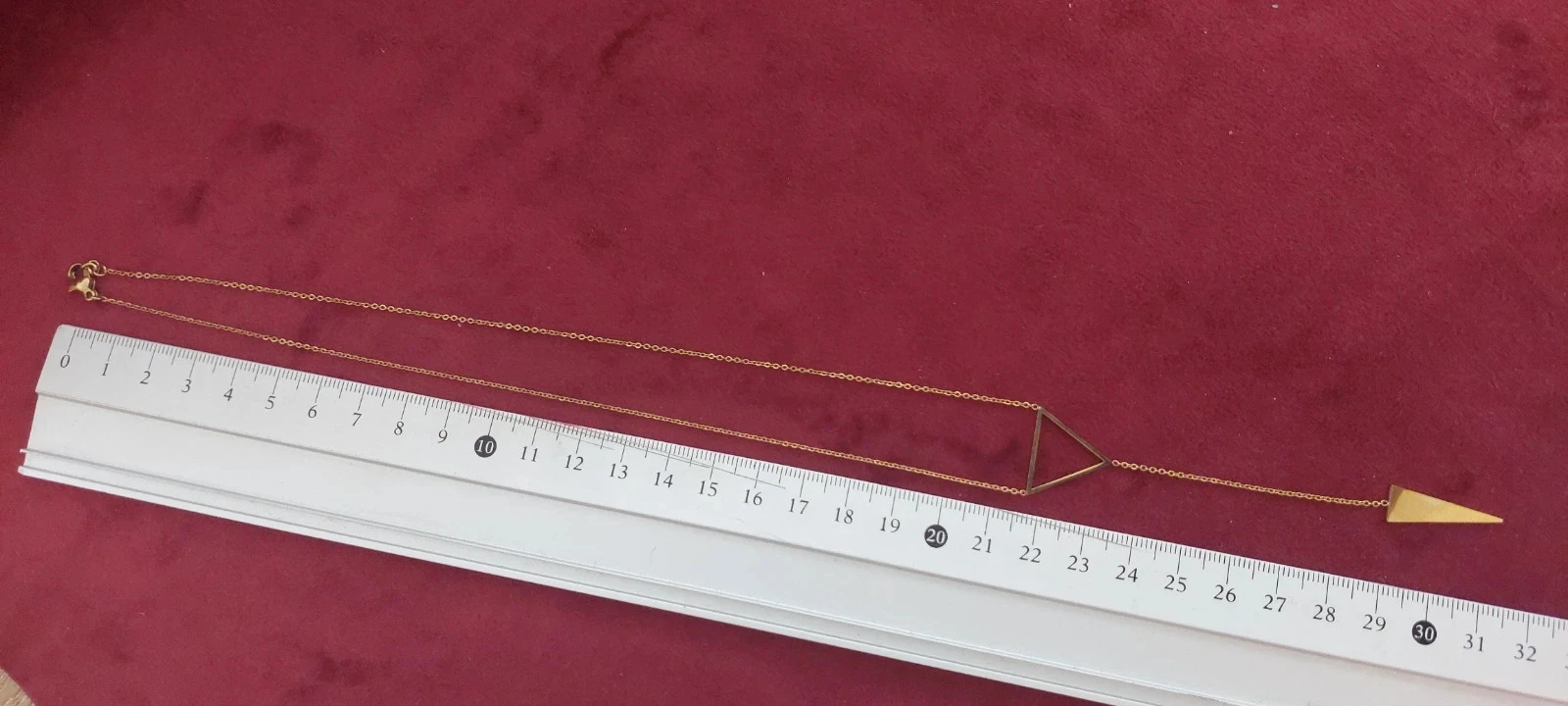 Collier Cravate Géométrique Doré – Style Minimaliste Chic – photo 5